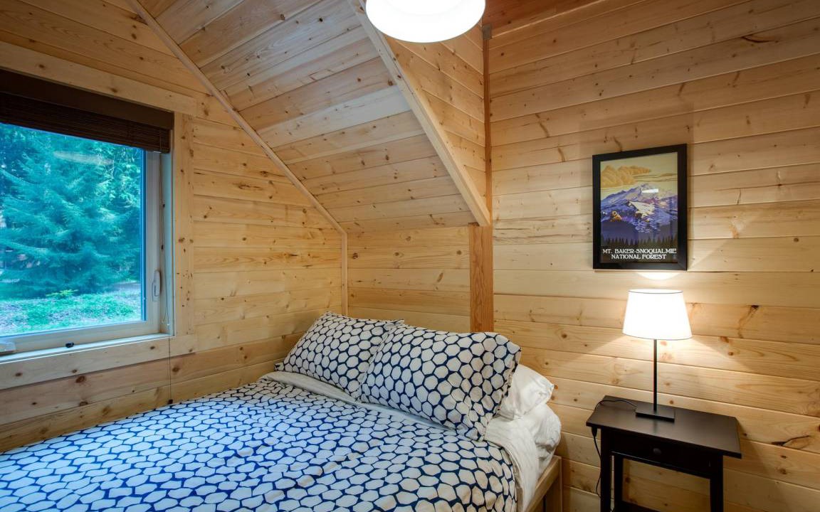 Photo of Bedroom in Glacier