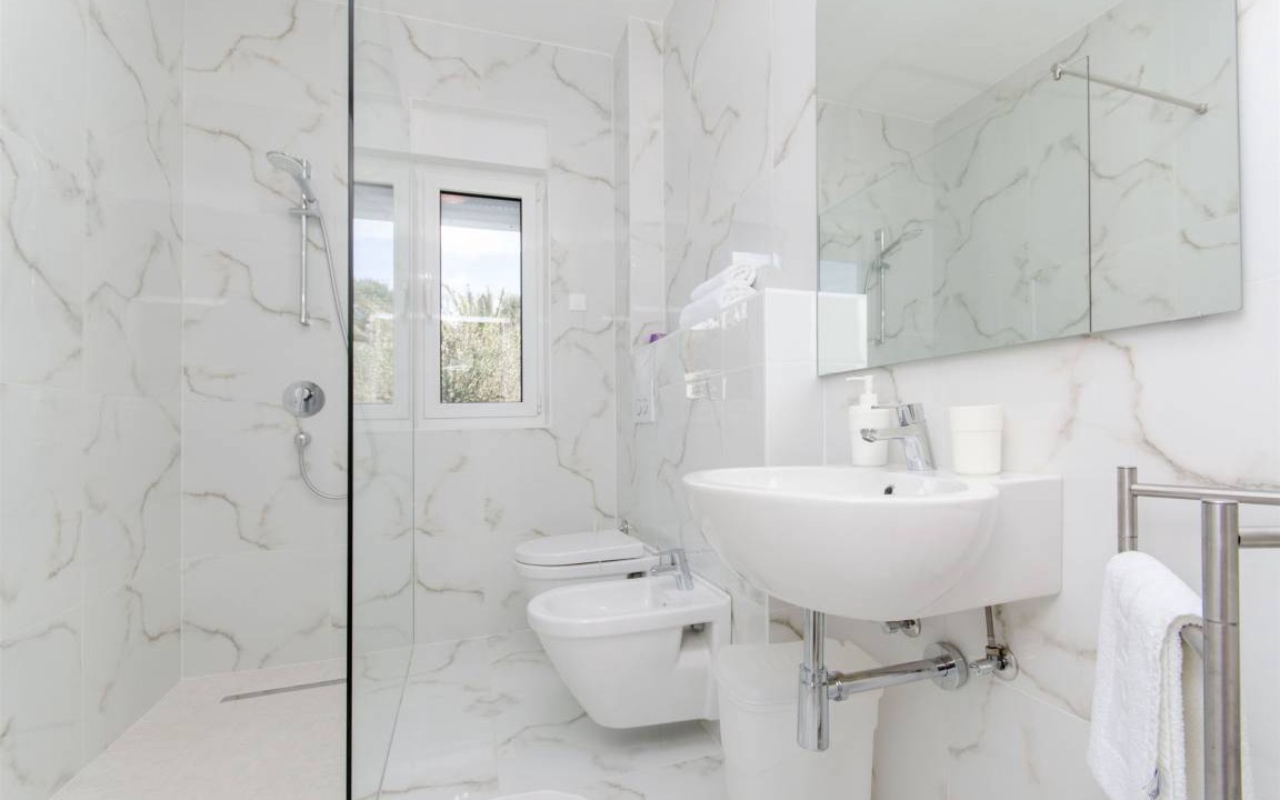 Photo of Bathroom in Kolan