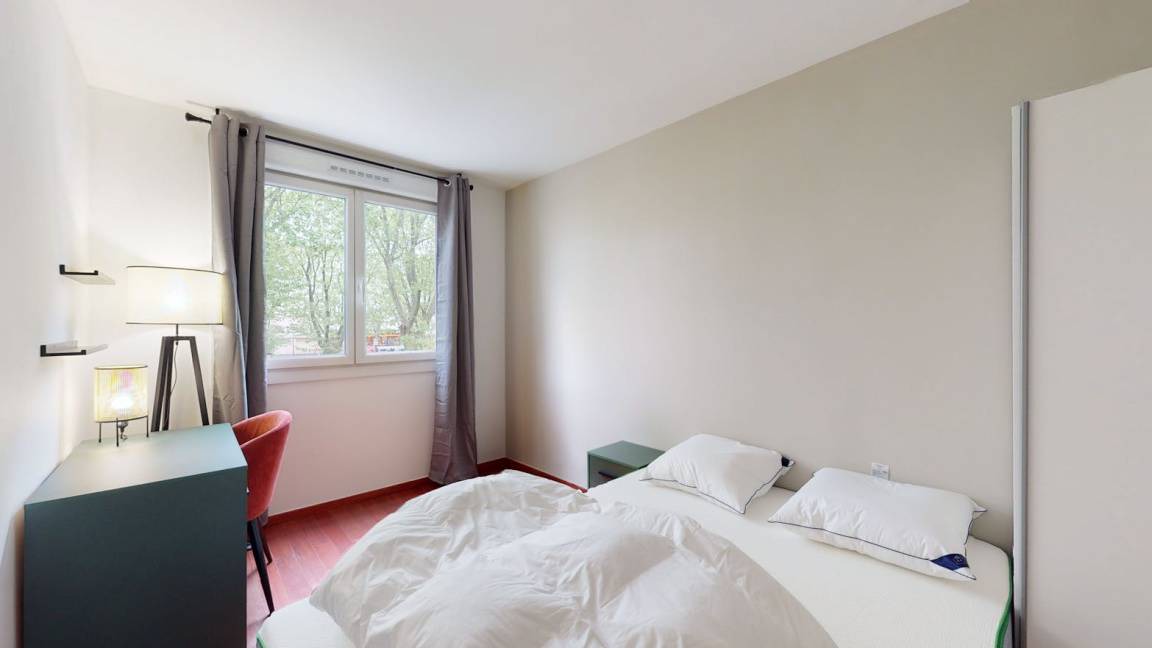 Photo of Bedroom in Villejuif