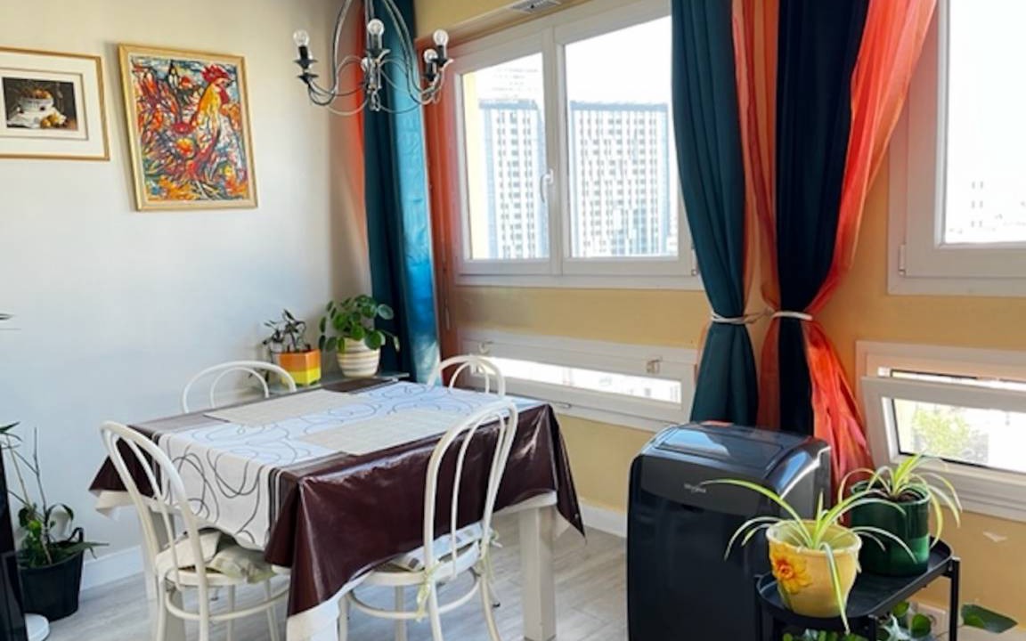 Photo of Livingroom in Asiatique