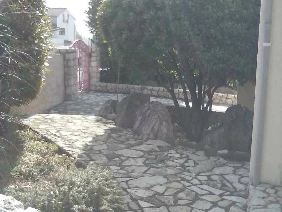 Photo of Others in Cres