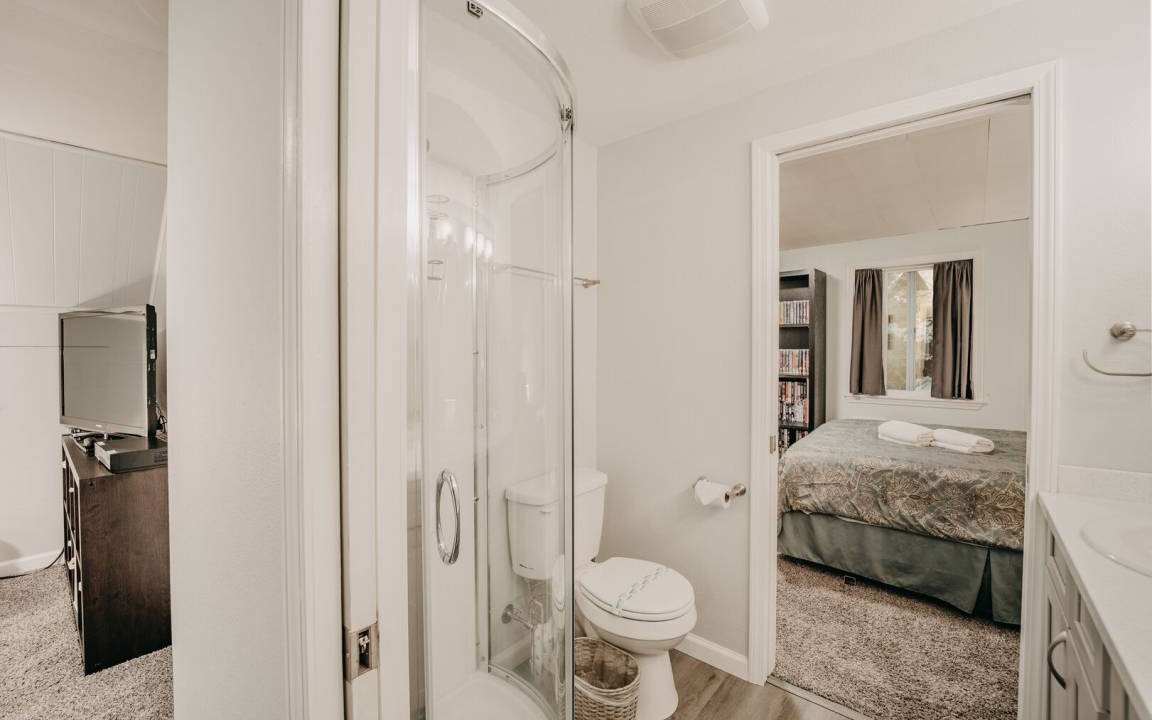 Photo of Bathroom in Glacier