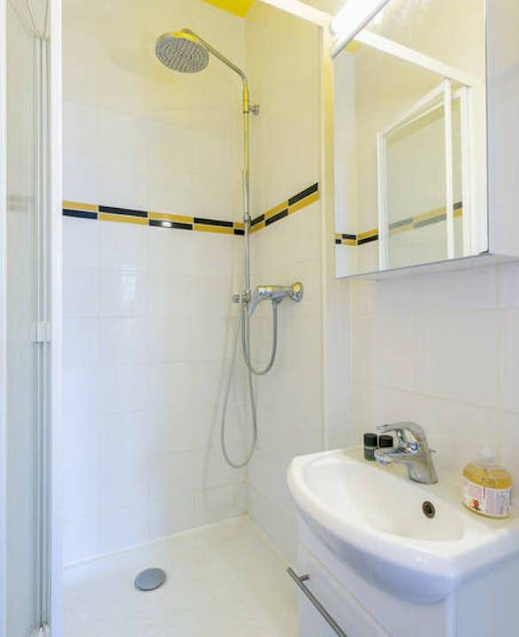 Photo of Bathroom in Porte-Dauphine