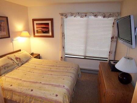 Photo of Bedroom in Mammoth Lakes