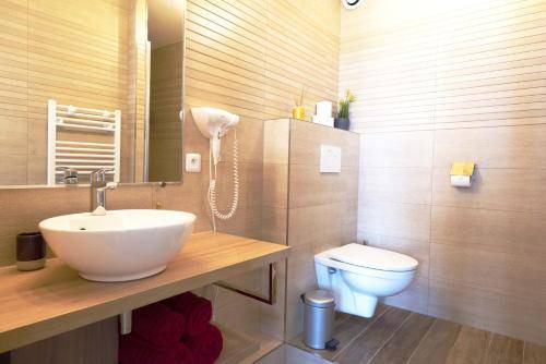 Photo of Bathroom in Le Kremlin-Bicetre