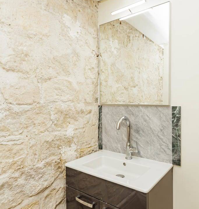 Photo of Bathroom in Batignolles