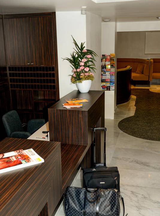 Photo of Others in Vernier