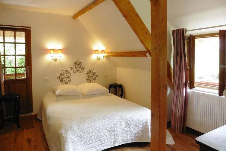 Photo of Bedroom in Saint-Martin-aux-Buneaux