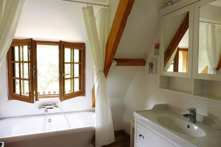Photo of Bathroom in Saint-Martin-aux-Buneaux
