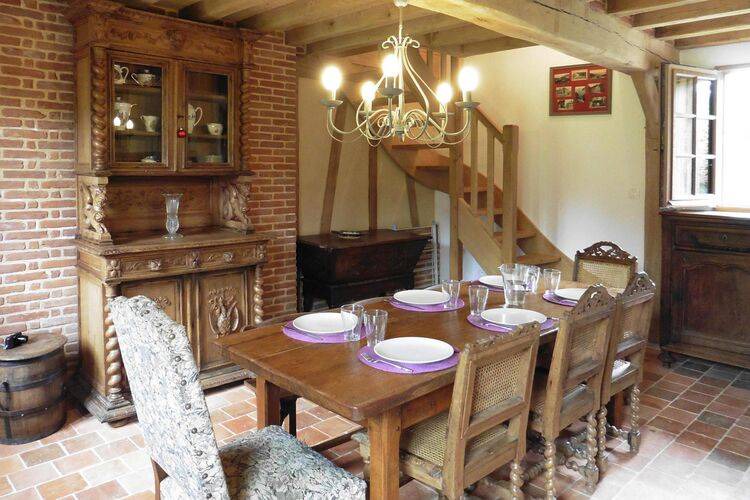 Photo of Livingroom in Saint-Martin-aux-Buneaux