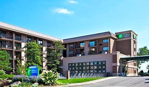 Photo of Buildings in Rolling Meadows