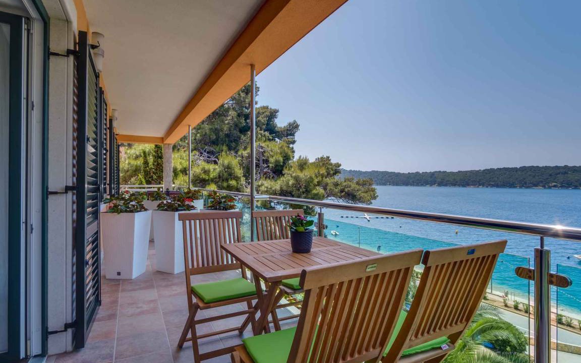 Photo of Patio Balcony in Cove Murtar