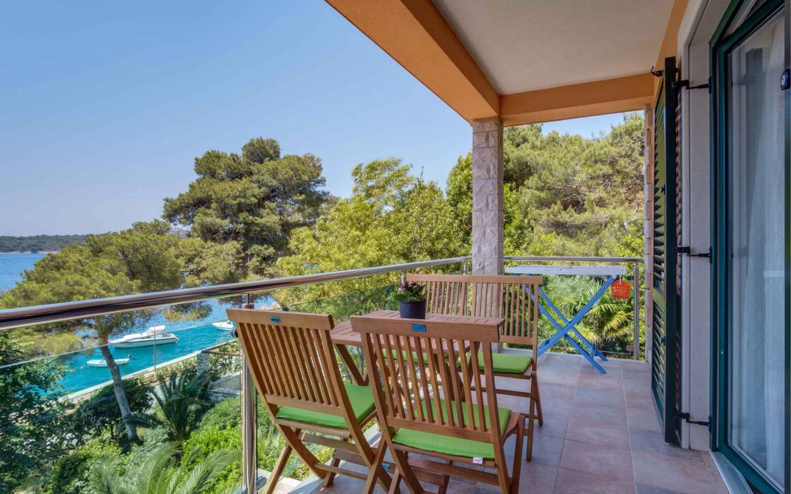Photo of Patio Balcony in Cove Murtar