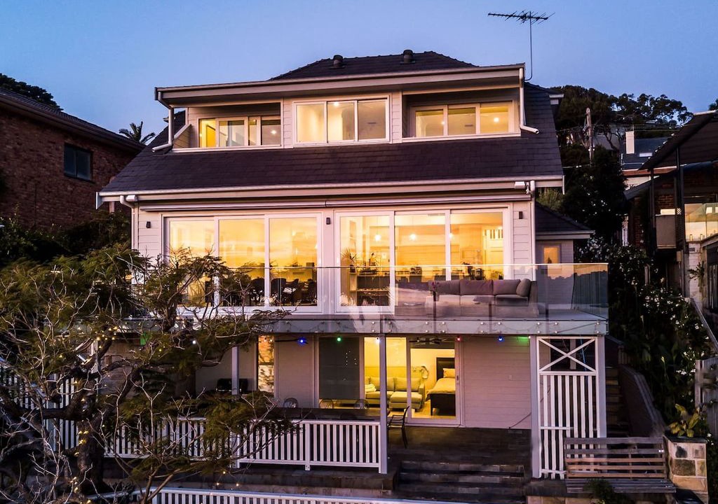Photo of Buildings in Vaucluse