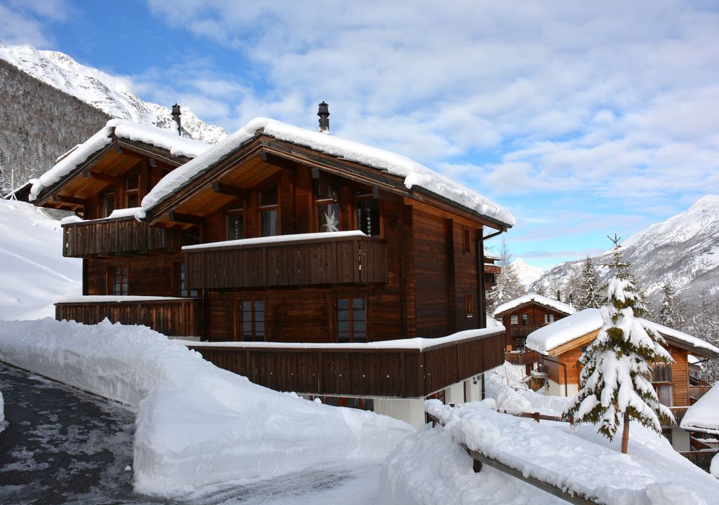 Photo of Buildings in Saas-Fee