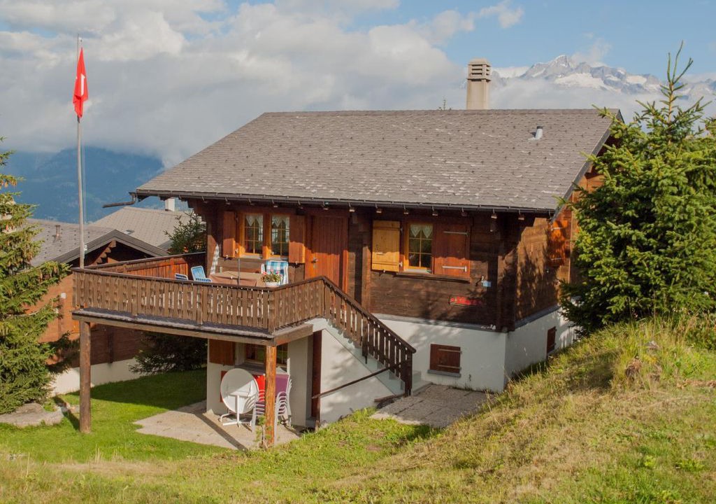 Photo of Buildings in Rosswald