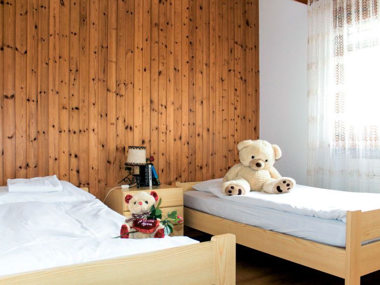 Photo of Bedroom in Taesch