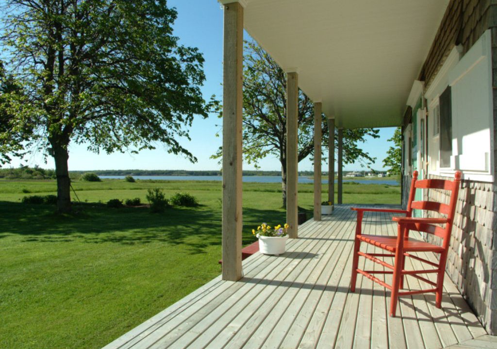 Photo of Patio Balcony in Brackley Beach