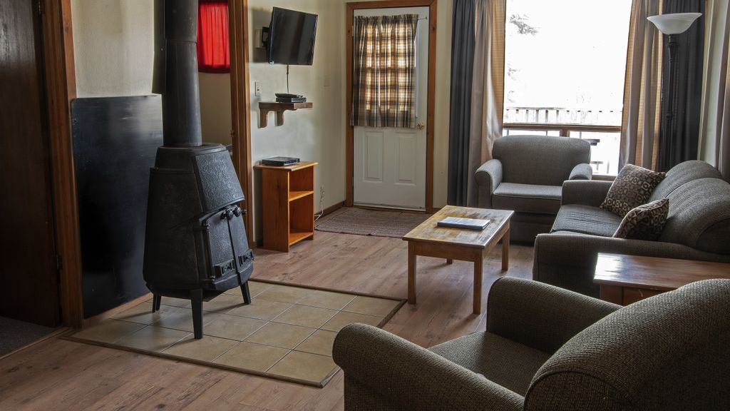 Photo of Livingroom in Lake of Bays
