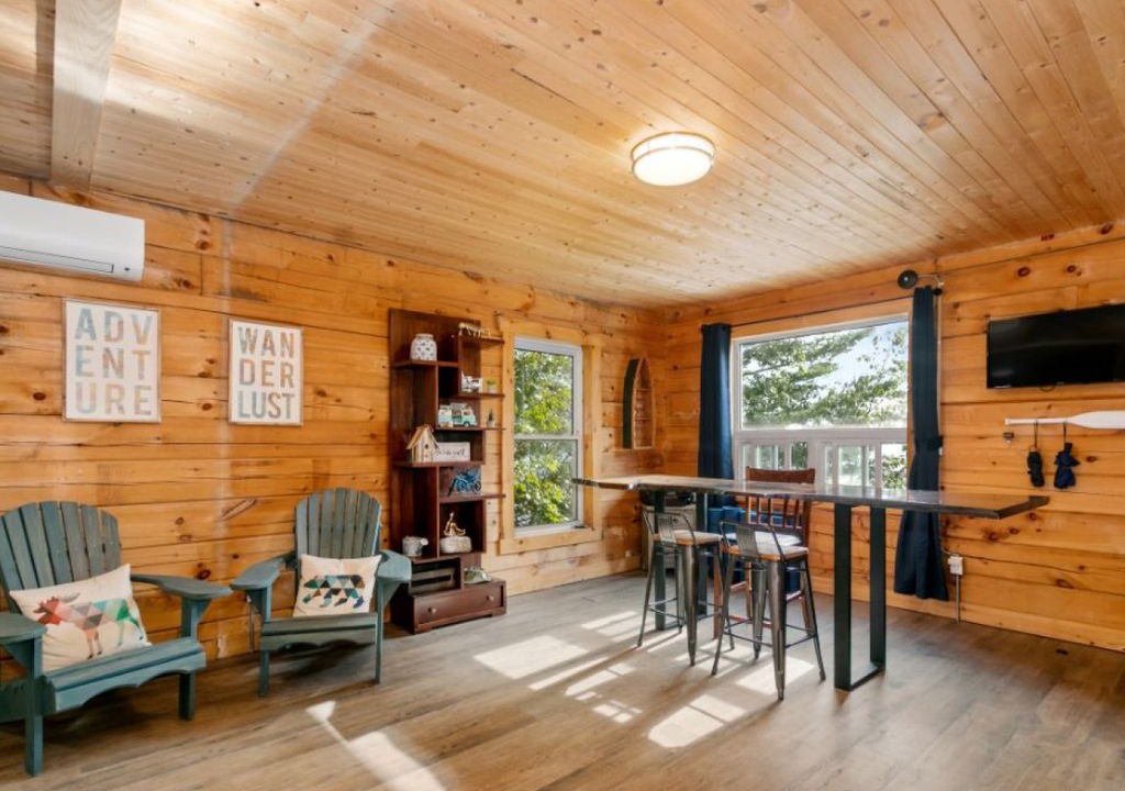 Photo of Livingroom in Havelock-Belmont-Methuen