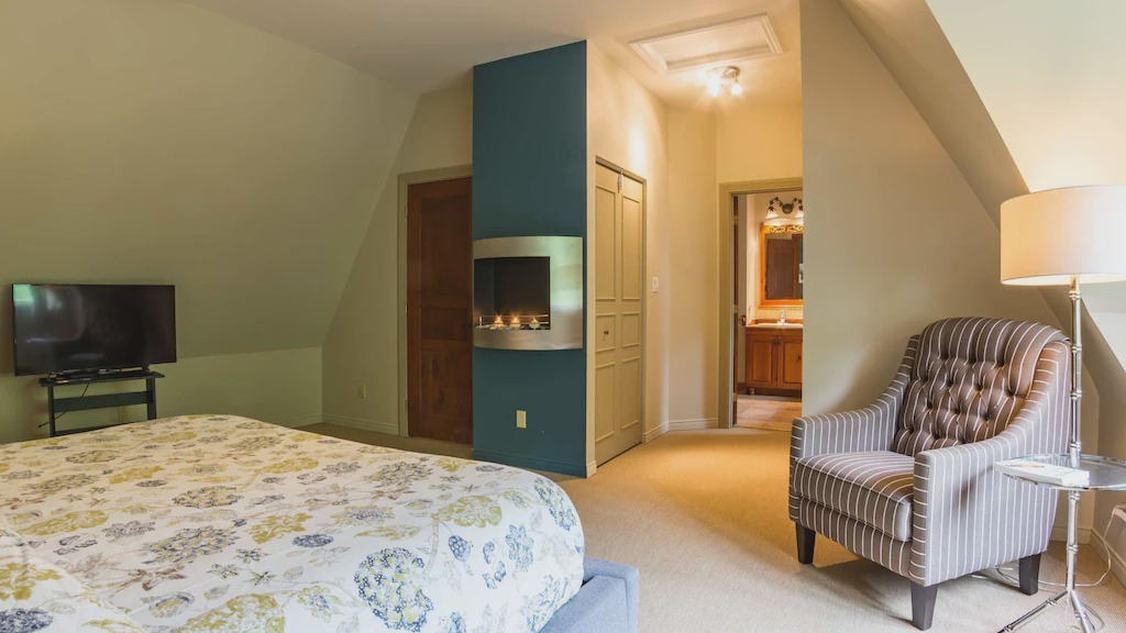 Photo of Bedroom in Mont-Tremblant
