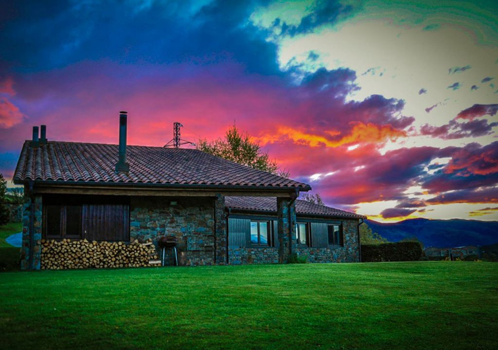 Photo of Buildings in Campelles