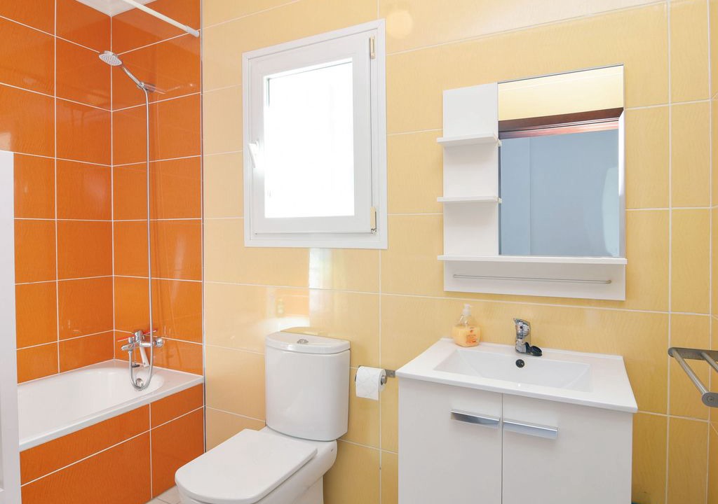 Photo of Bathroom in Empedrola