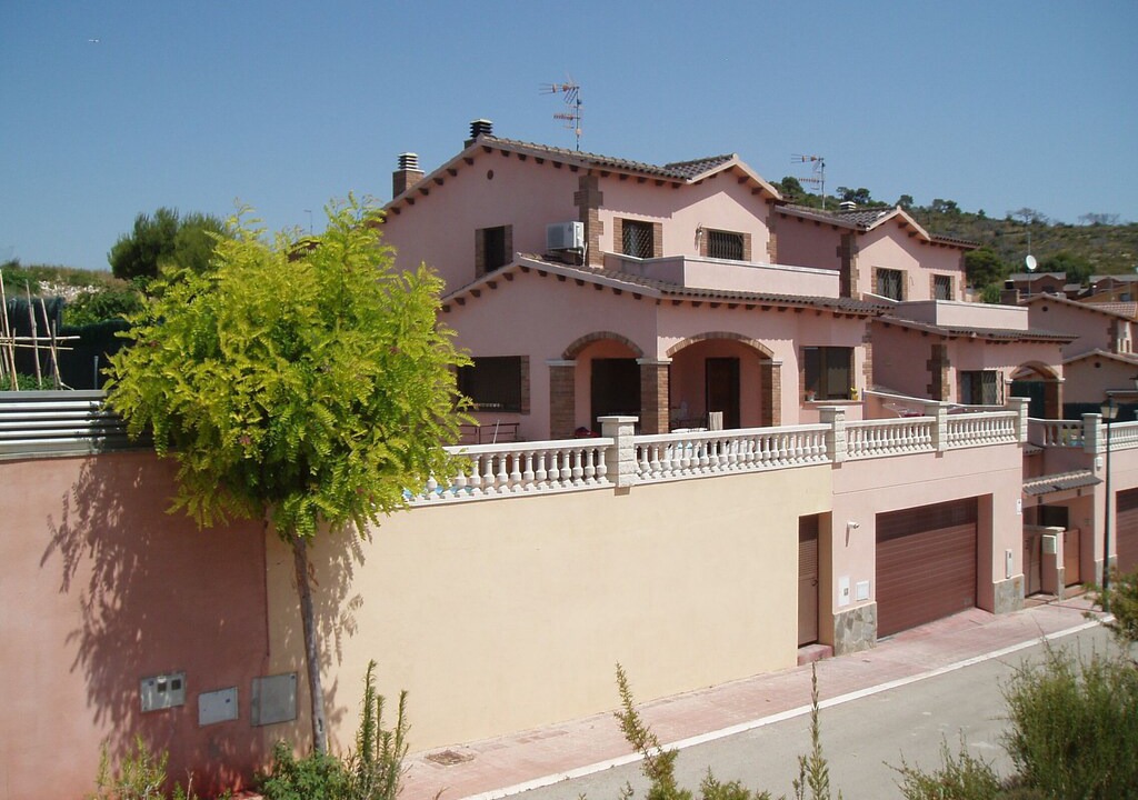 Photo of Buildings in Roda de Bara
