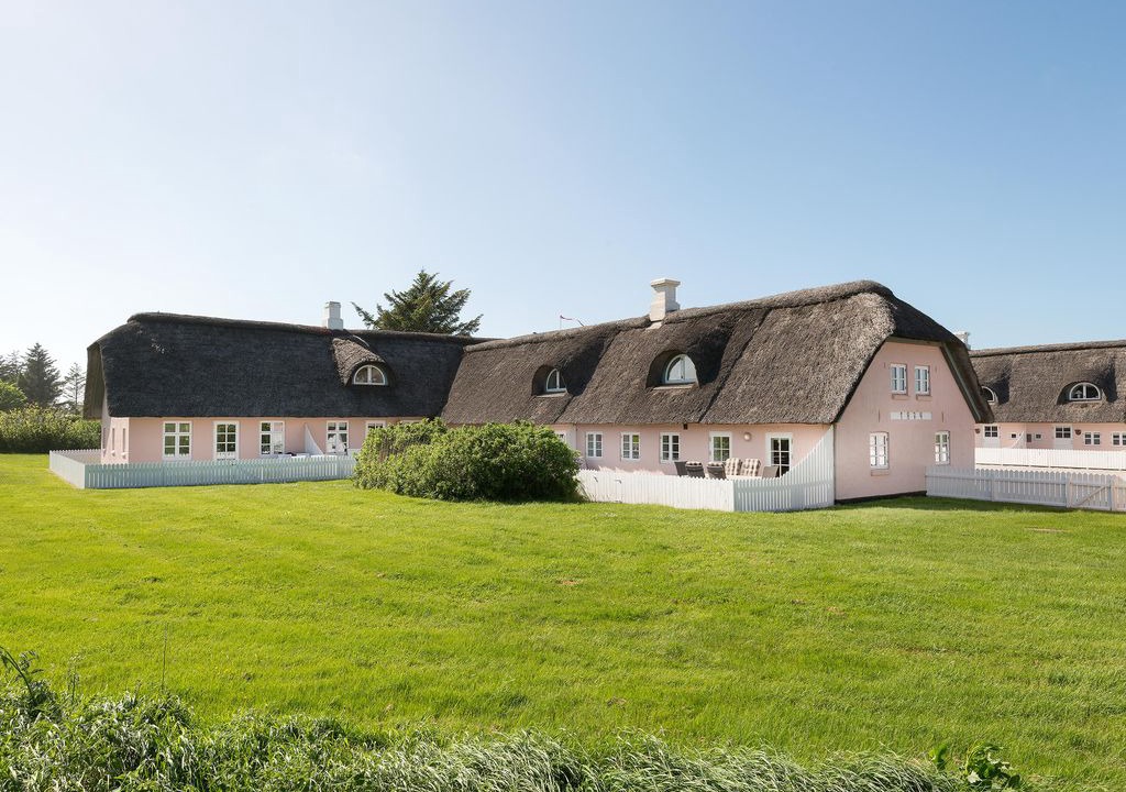 Photo of Buildings in Skram