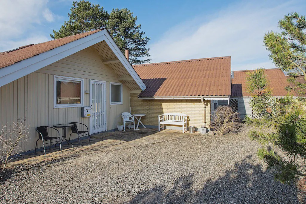 Photo of Buildings in Askeby