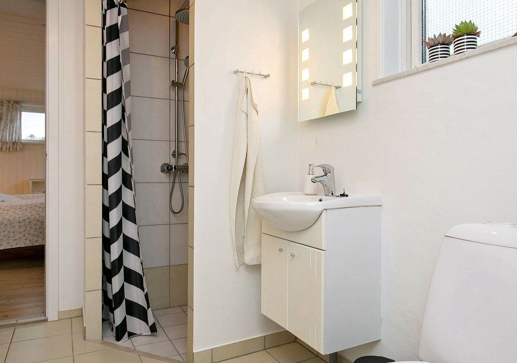 Photo of Bathroom in Hjarbæk