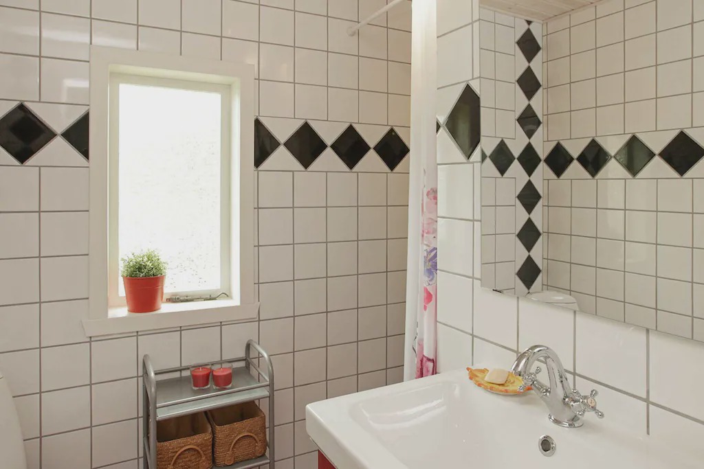 Photo of Bathroom in Hou