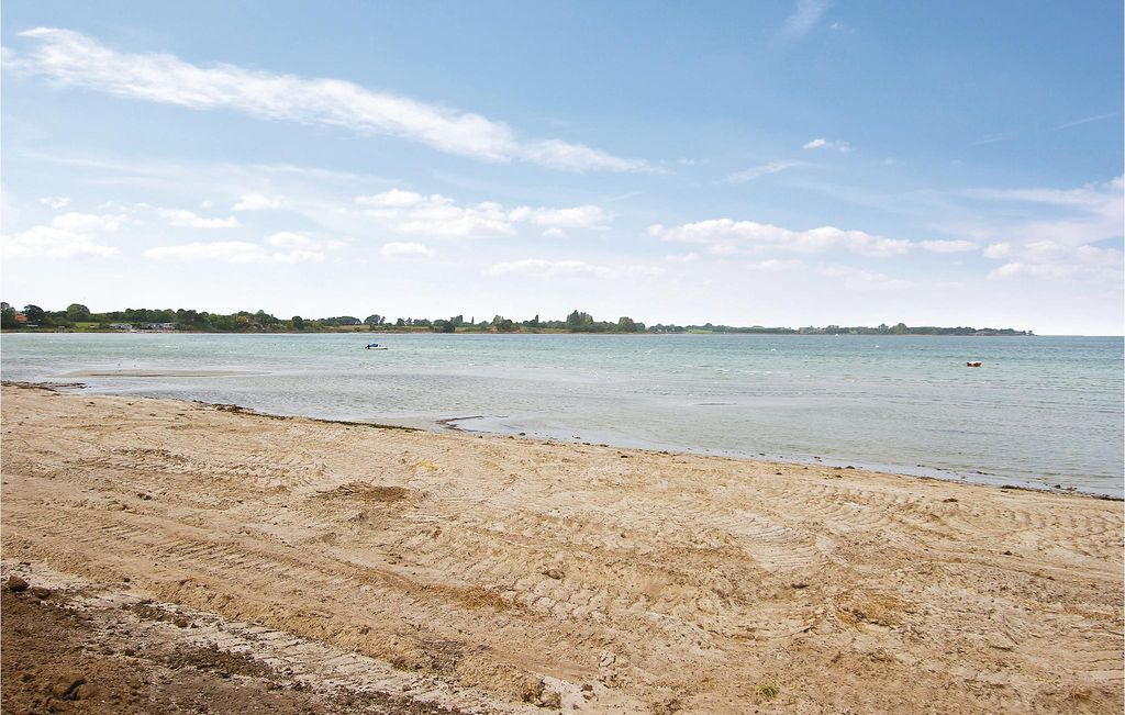 Photo of Outdoor in Mesinge