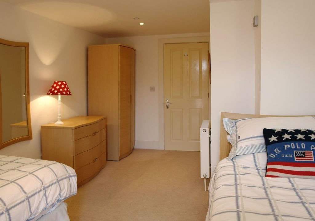 Photo of Others in Tavistock