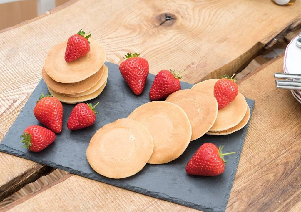 Photo of Livingroom in Hackney Central