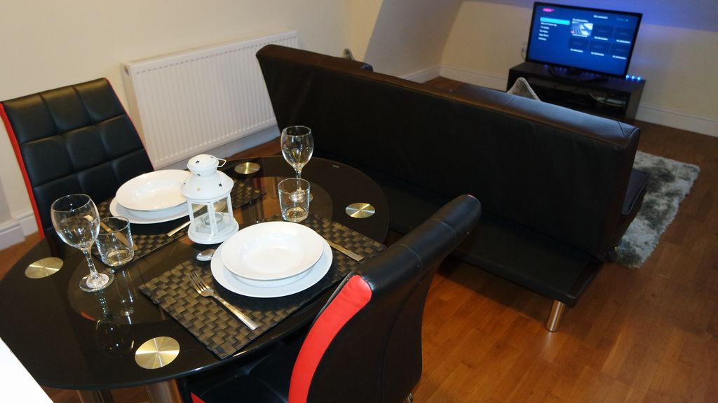 Photo of Livingroom in Latchmere