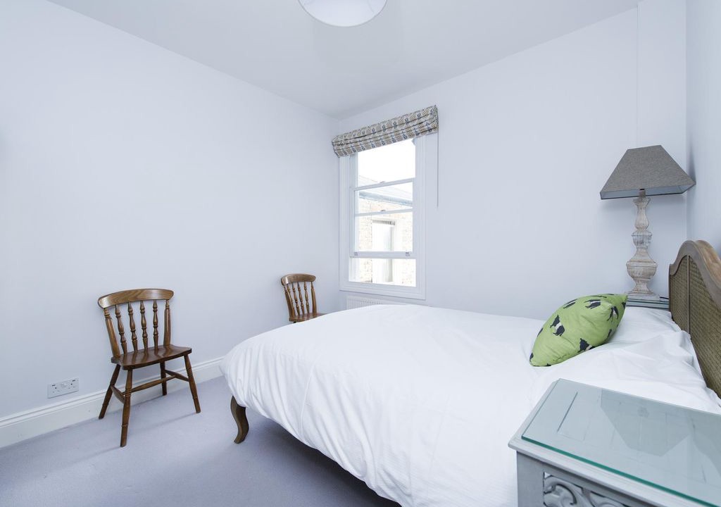 Photo of Bedroom in Sands End