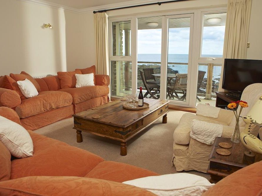 Photo of Livingroom in Burgh Island