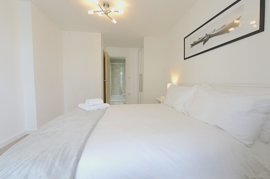 Photo of Bedroom in Woking