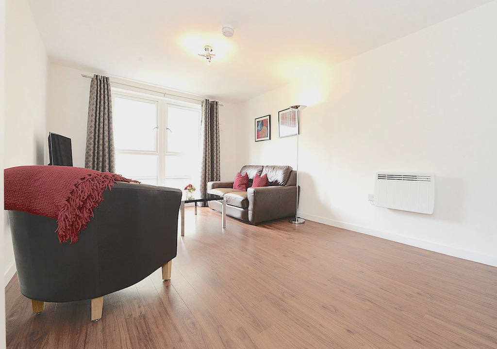 Photo of Livingroom in Woking