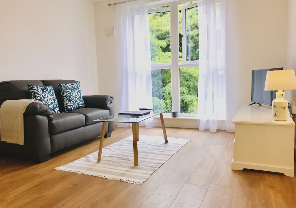 Photo of Livingroom in Woking