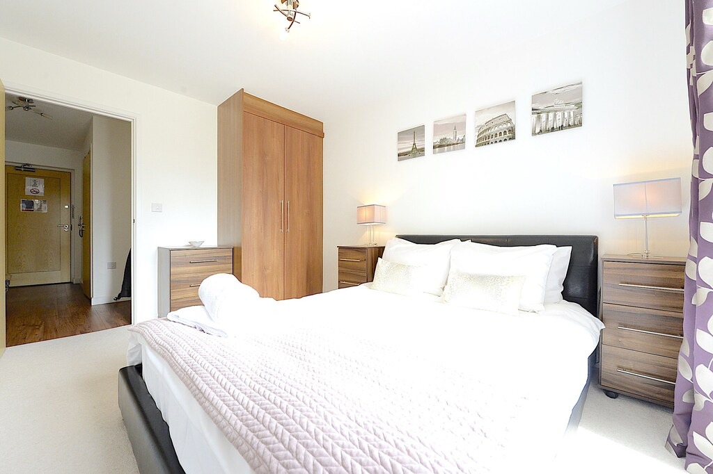 Photo of Bedroom in Woking