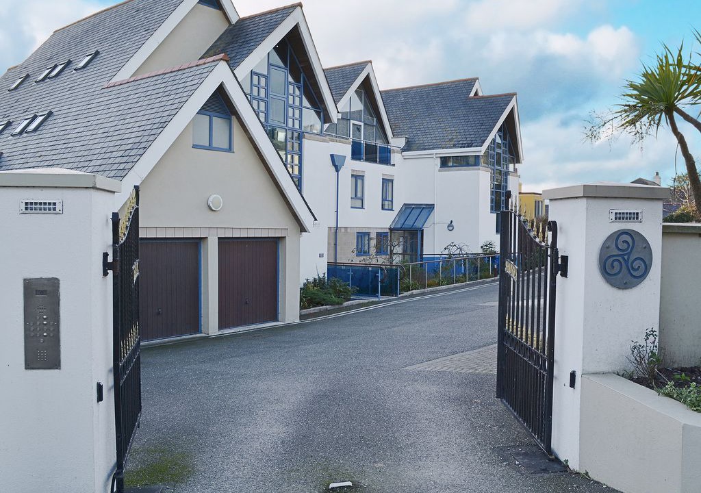 Photo of Buildings in Downderry