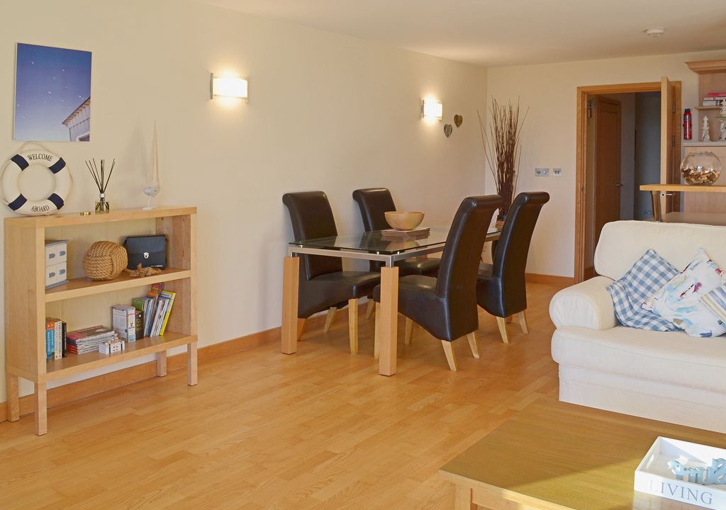 Photo of Livingroom in Downderry