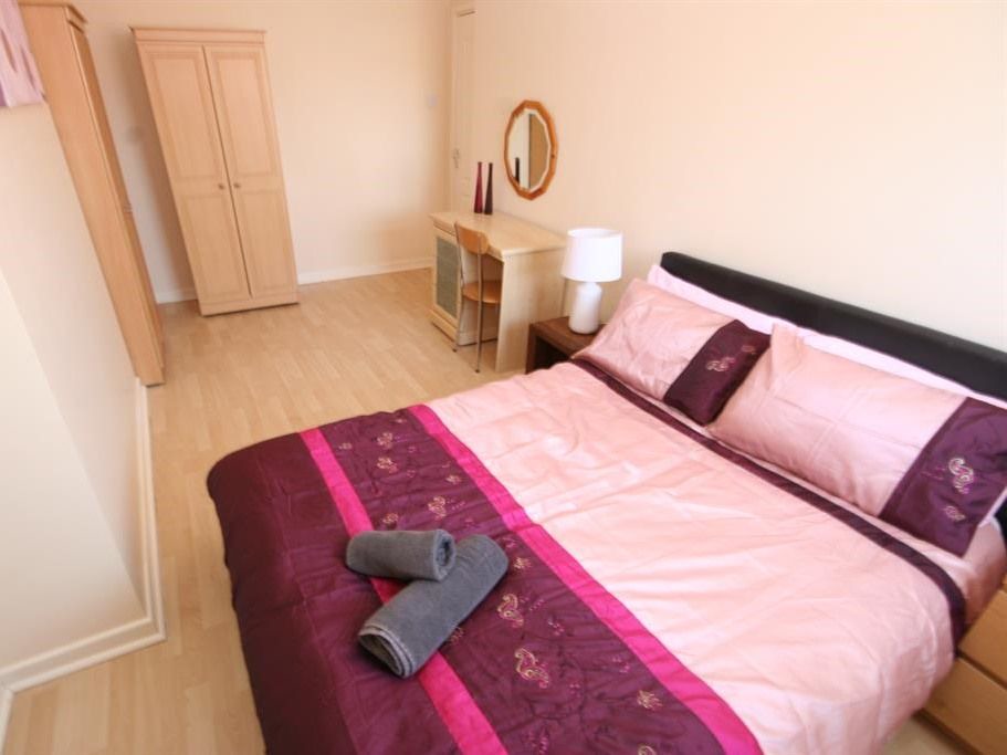 Photo of Bedroom in Wallasey