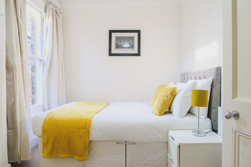 Photo of Bedroom in Askew