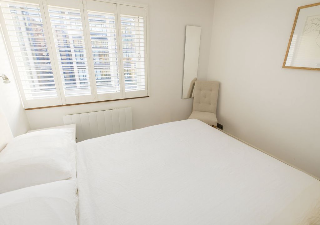 Photo of Bedroom in Queenhithe