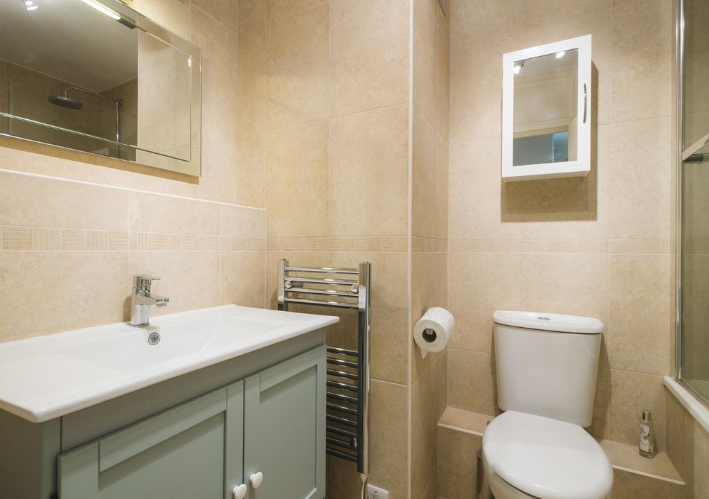 Photo of Bathroom in Queenhithe