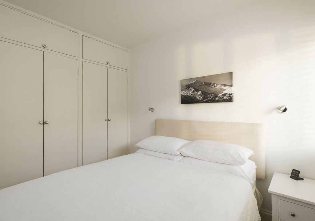 Photo of Bedroom in Queenhithe