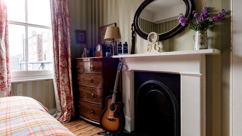 Photo of Bedroom in Town